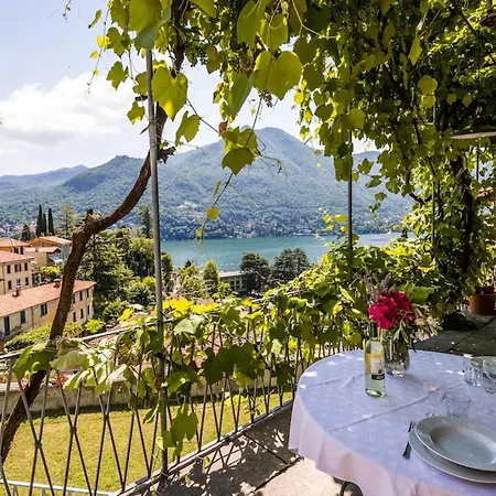 Apartament Terrace With A View! Moltrasio