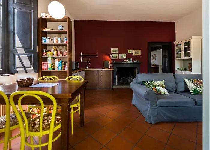 Terrace With A View! Apartment Moltrasio